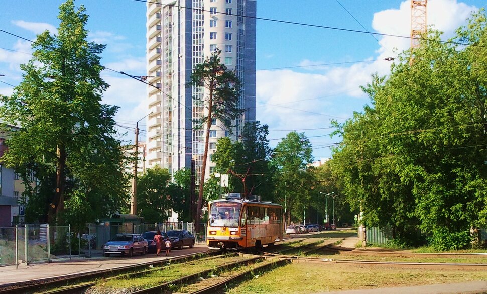 По городу на желтом трамвайчике