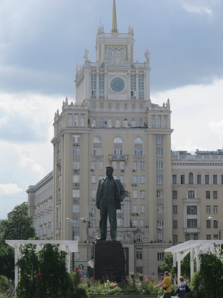 Москва. Триумфальная площадь