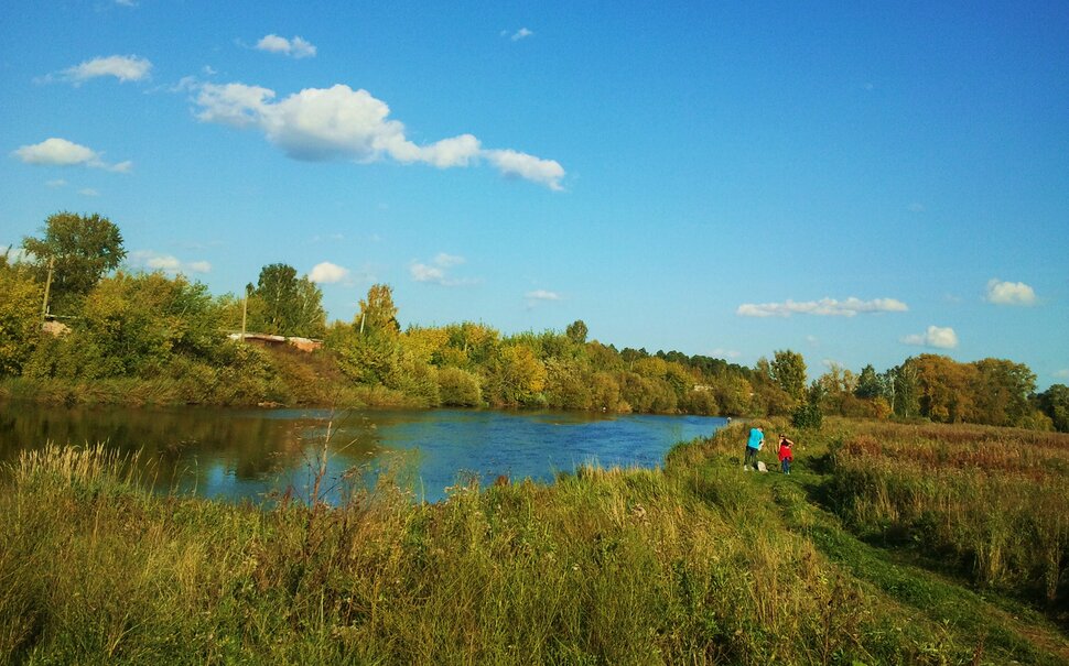 Осенью у реки