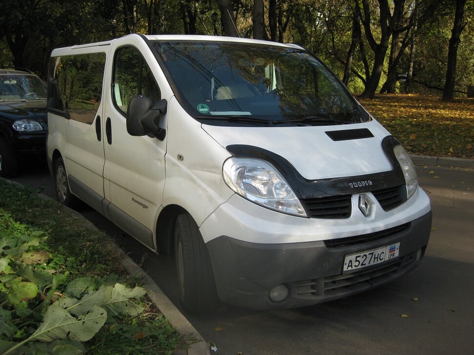 Автомобиль Renault Trafic