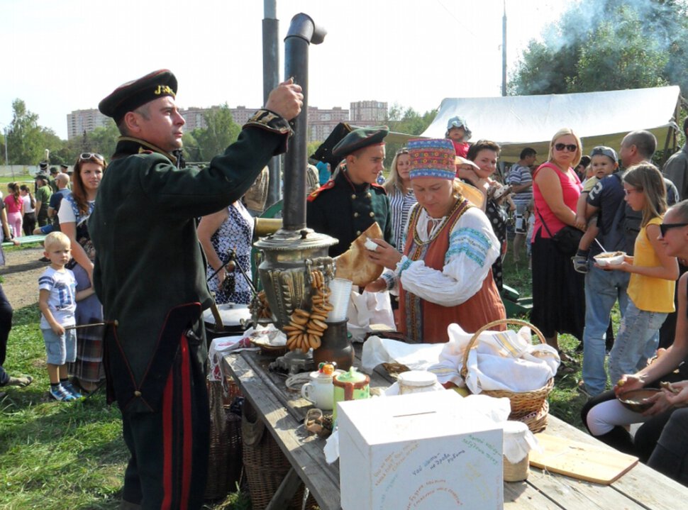 И помнит гордая Россия,великий день Бородина !