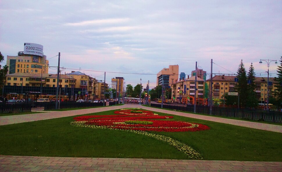 По главному проспекту