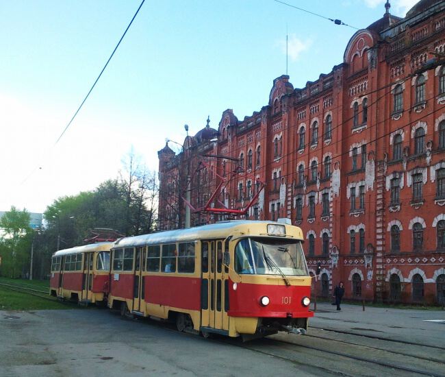 С трамваем по городу