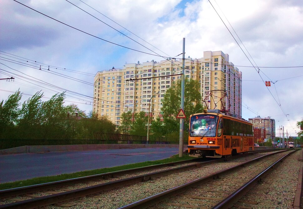 На трамвае по городу